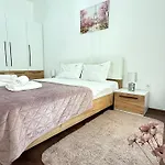 Unique Collection At Coresi Mall Apartment