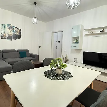 Unique Collection At Coresi Mall Apartment *