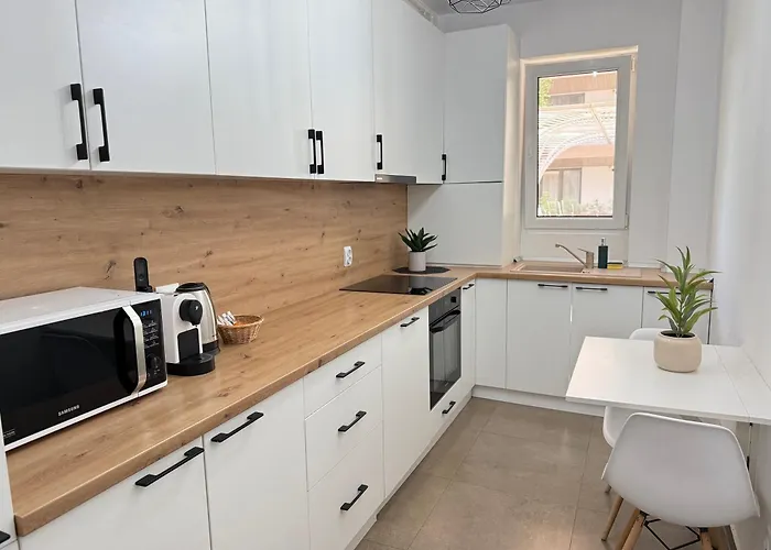 Unique Collection At Coresi Mall