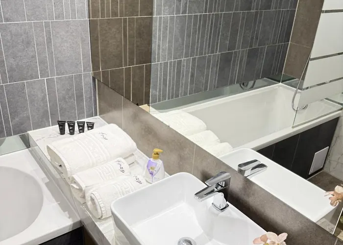 Lägenhet Unique Collection At Coresi Mall