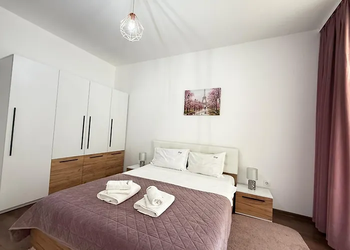 Unique Collection At Coresi Mall * Brasov