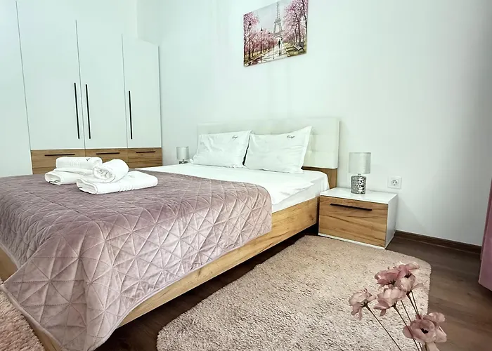 Unique Collection At Coresi Mall Apartment